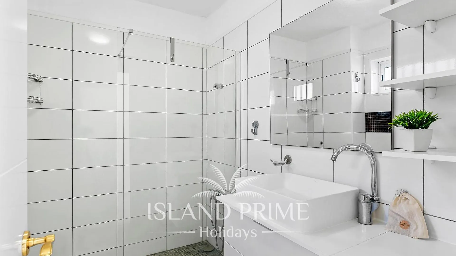 Apartment Seaviews Garden Holiday With Palms In Sand Club Sc171 San Miguel de Abona